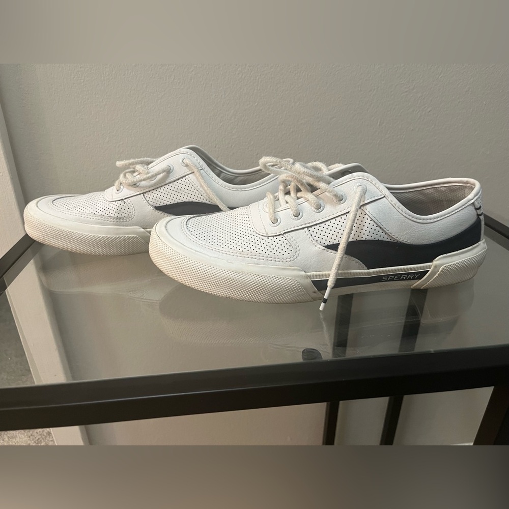 Sperry soletide sneakers men’s size 9 EUC